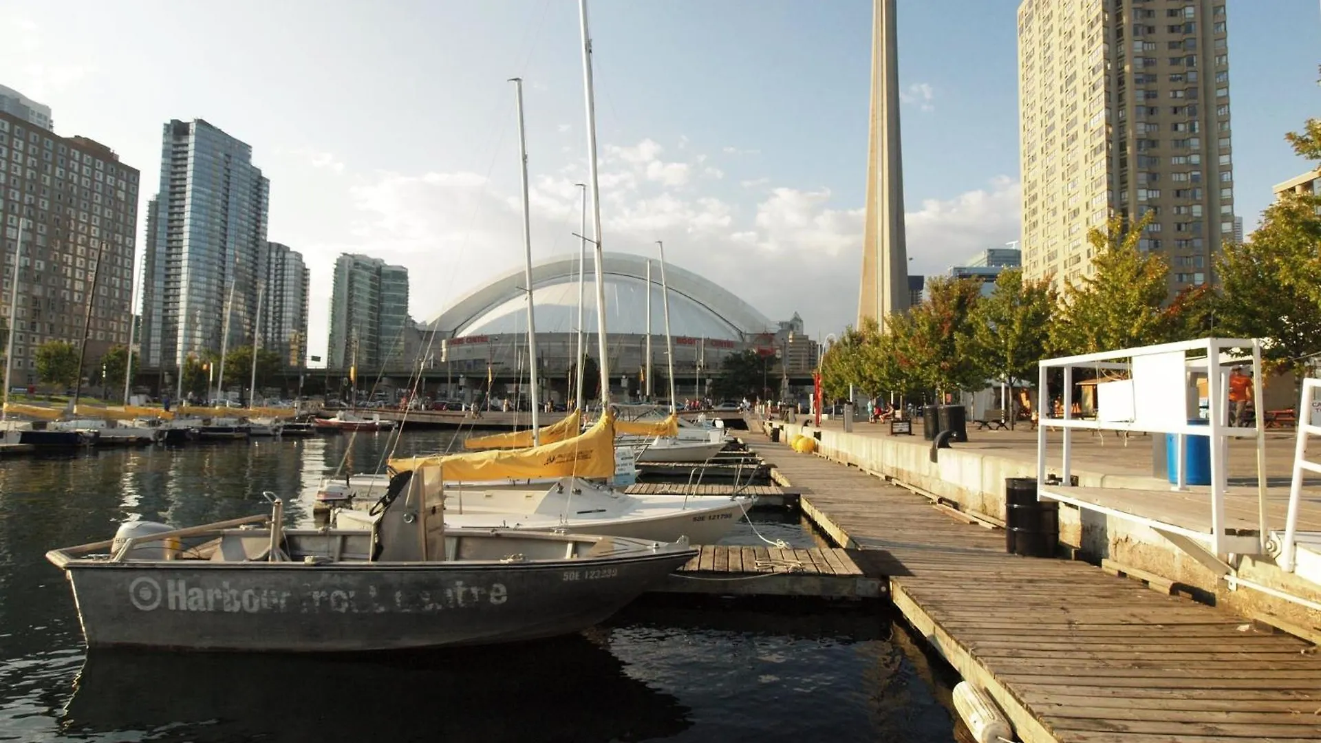 Intercontinental Toronto Centre By Ihg Hotel 4*,