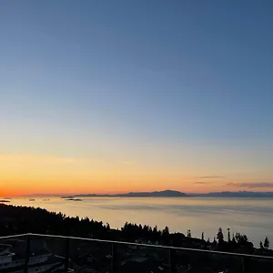 Auspicious Sea View House Homestay Nanaimo