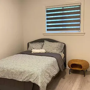 Separate Entrance One Bed Studio! Villa Richmond