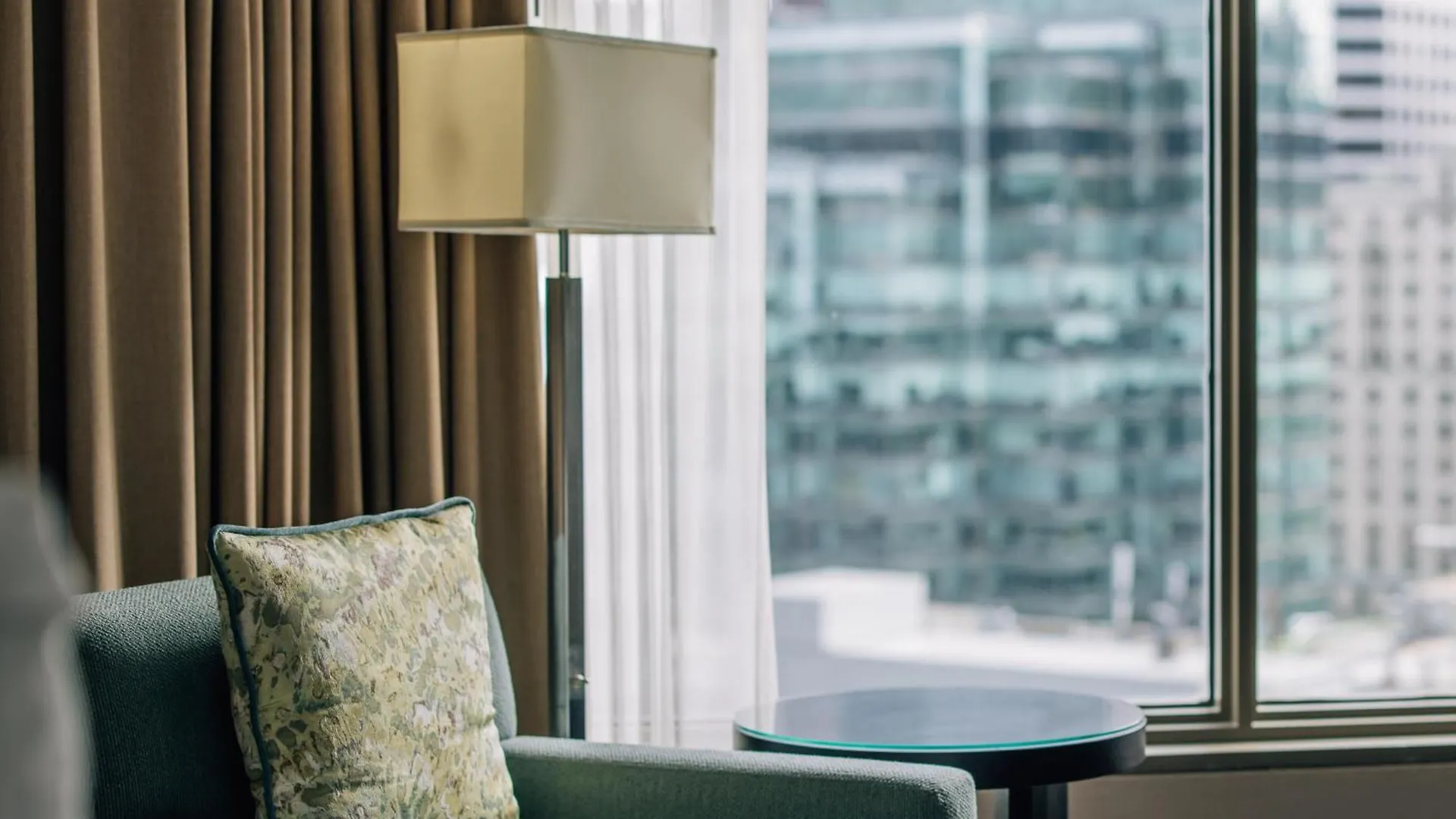 Отель Intercontinental Toronto Centre By Ihg 4*,
