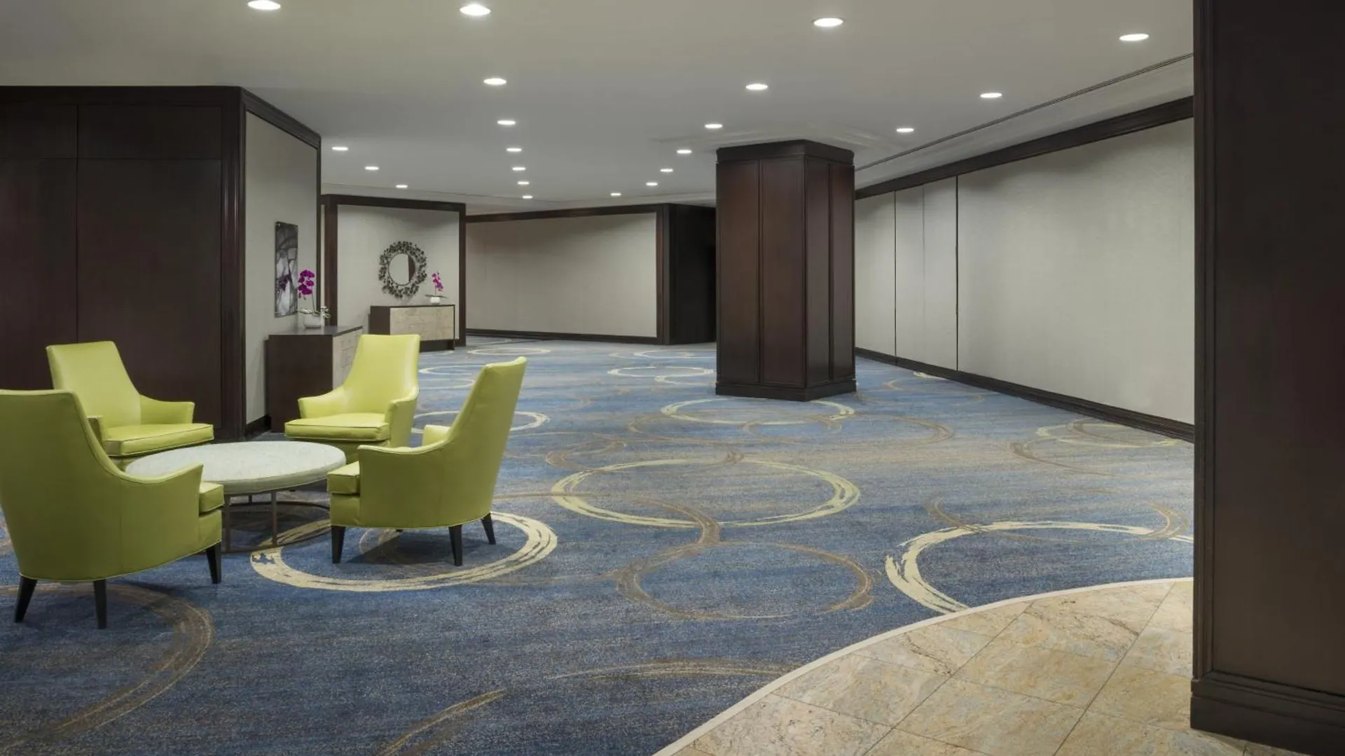 Отель Intercontinental Toronto Centre By Ihg