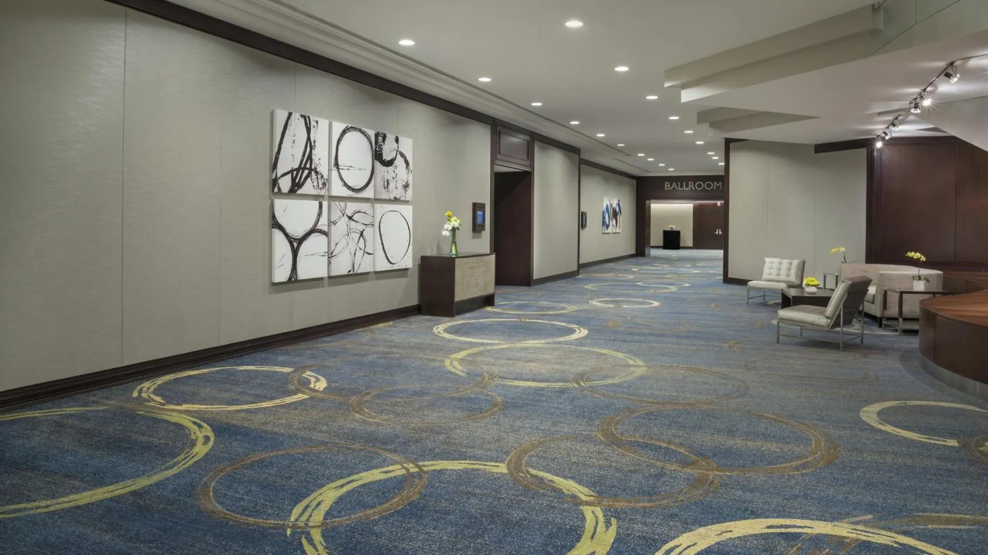 Отель Intercontinental Toronto Centre By Ihg