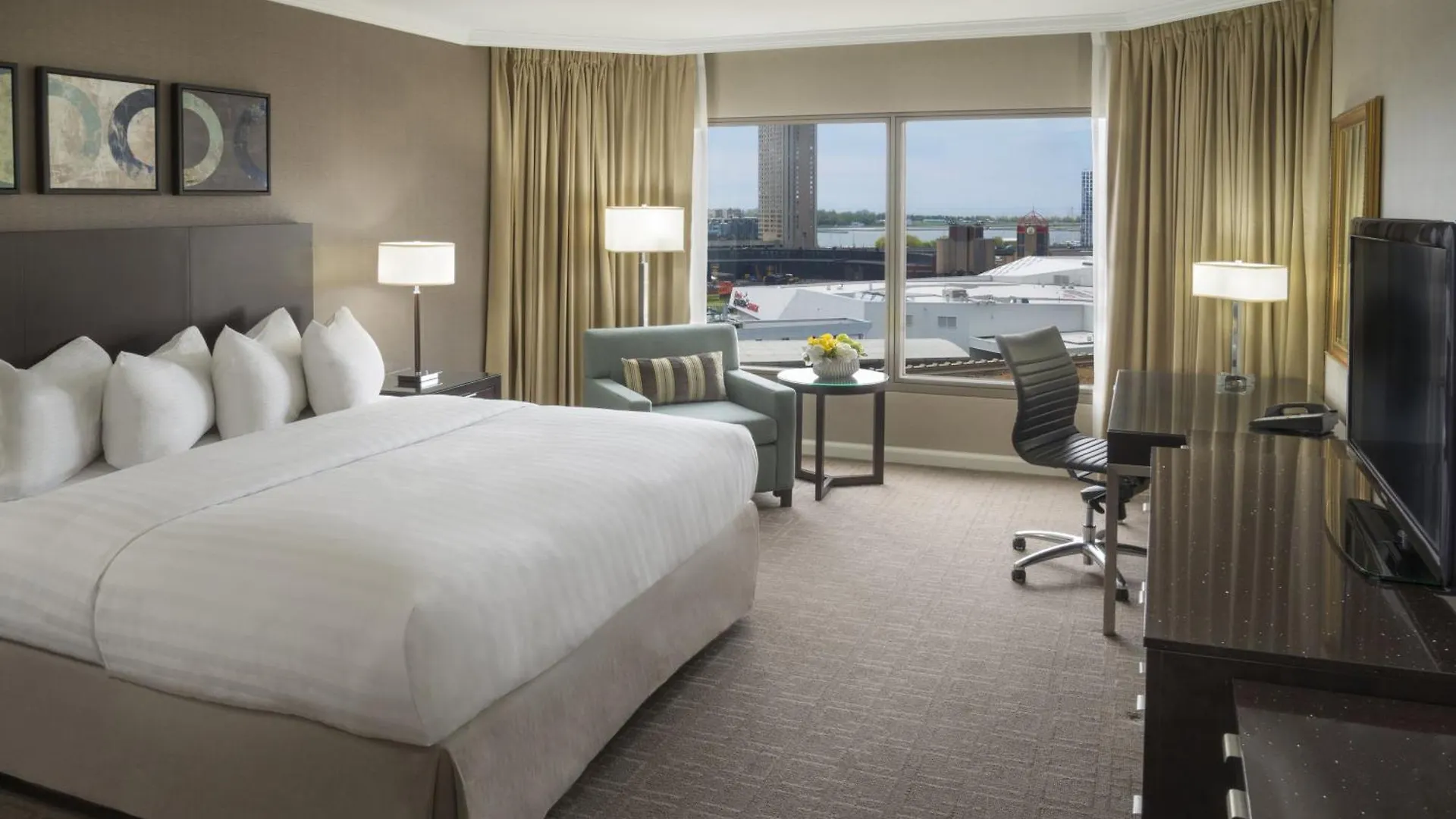 Отель Intercontinental Toronto Centre By Ihg