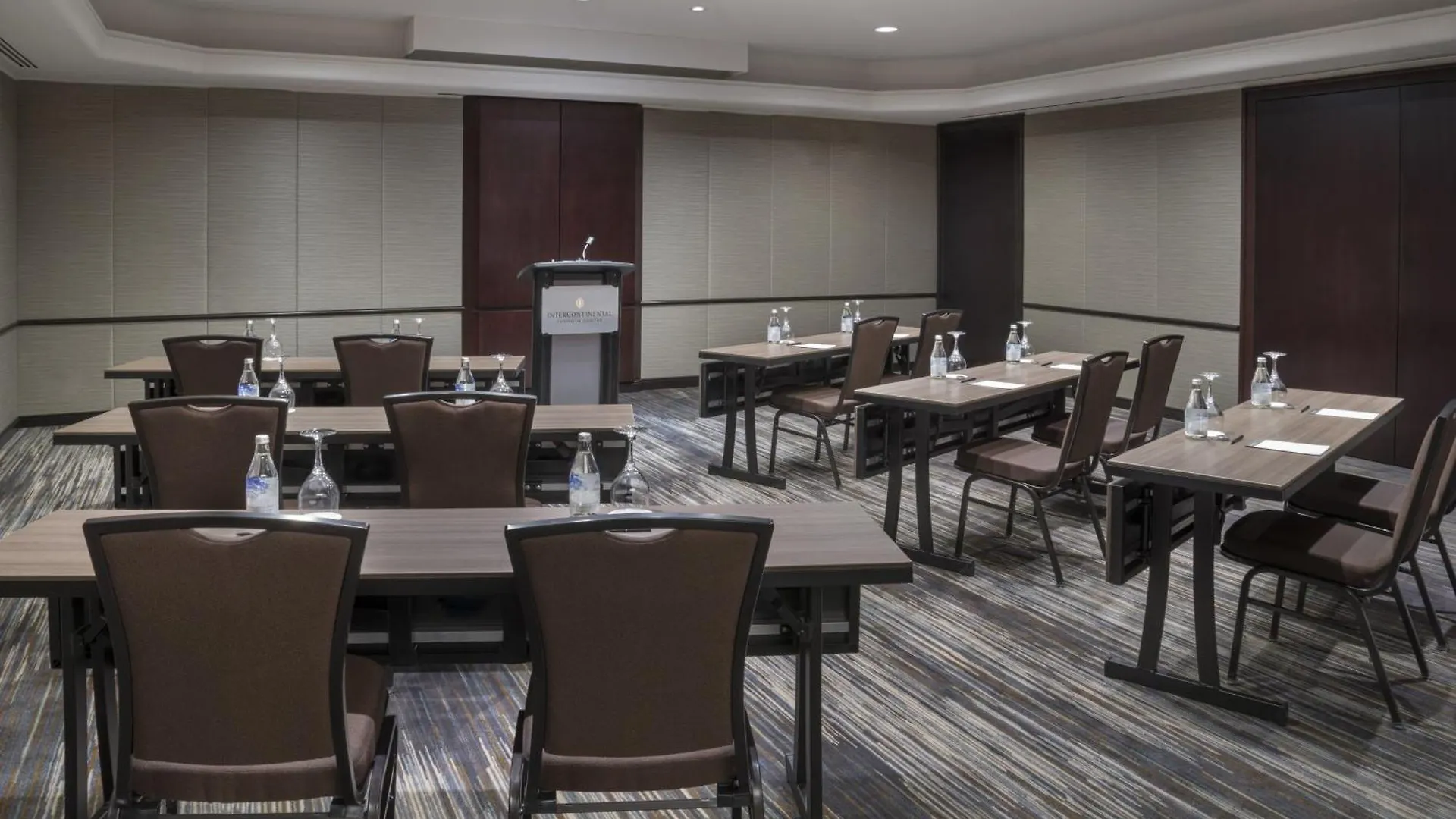 Отель Intercontinental Toronto Centre By Ihg