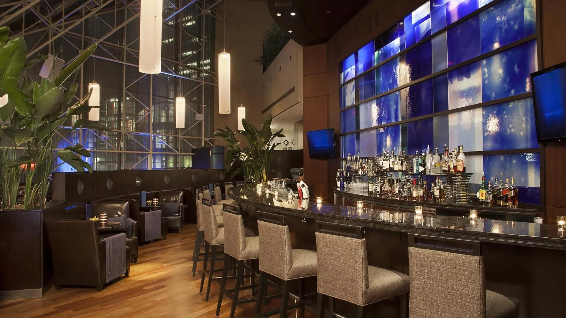Отель Intercontinental Toronto Centre By Ihg